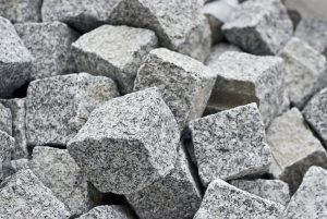 Колотая гранитная брусчатка Колотая гранитная брусчатка