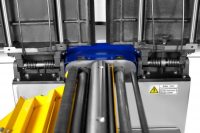 Регулировка нижних валиков позволит получить гладкую поверхность обрабатываемой древесины Регулировка нижних валиков позволит получить гладкую поверхность обрабатываемой древесины