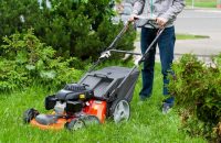 Газонокосилка Хускварна LC 153S с самоходным принципом перемещения Газонокосилка Хускварна LC 153S с самоходным принципом перемещения