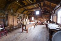 Мастерская, обустроенная в специально отведенном для этого помещении Мастерская, обустроенная в специально отведенном для этого помещении