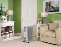 Масляный радиатор подойдет для использования в межсезонье, когда отопления еще не включили, но уже стало холодно Масляный радиатор подойдет для использования в межсезонье, когда отопления еще не включили, но уже стало холодно