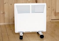 Напольные модели обогревателей часто оснащены колесиками для удобства перемещения Напольные модели обогревателей часто оснащены колесиками для удобства перемещения