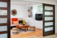 Опытный дизайнер поможет подобрать перегородку, которая будет презентабельно смотреться в интерьере, не загромождая при этом пространство Опытный дизайнер поможет подобрать перегородку, которая будет презентабельно смотреться в интерьере, не загромождая при этом пространство