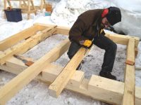 Оптимальным для курятника является столбчатый фундамент Оптимальным для курятника является столбчатый фундамент