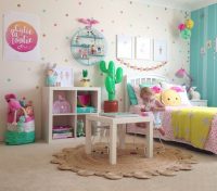 Нарядная бежево-зеленая комната ребенка Нарядная бежево-зеленая комната ребенка