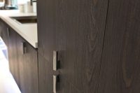 Фасад кухни изготовлен из влагостойких ДСП Фасад кухни изготовлен из влагостойких ДСП