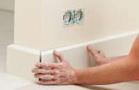 Монтаж напольного плинтуса своими руками Монтаж напольного плинтуса своими руками