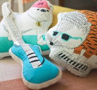 Подушки забавной формы понравятся как девочкам, так и мальчикам Подушки забавной формы понравятся как девочкам, так и мальчикам