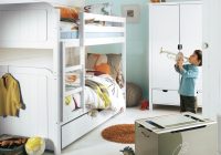 Двухъярусная кровать в комнате двух мальчиков Двухъярусная кровать в комнате двух мальчиков