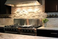 Каменные панели могут прослужить не один десяток лет Каменные панели могут прослужить не один десяток лет