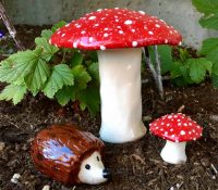 Фигурки из монтажной пены, покрытые гипсом и эмалью Фигурки из монтажной пены, покрытые гипсом и эмалью