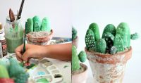 Красивые кактусы из разрисованных камней Красивые кактусы из разрисованных камней