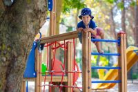 Детские спорт-комплексы изготавливаются из экологически чистых материалов Детские спорт-комплексы изготавливаются из экологически чистых материалов