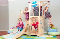 Рекомендуется покупать спортивные комплексы, рассчитанные на определенный возраст ребенка Рекомендуется покупать спортивные комплексы, рассчитанные на определенный возраст ребенка