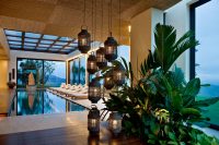 Французское остекление - одно из самых популярных решения для закрытого бассейна Французское остекление - одно из самых популярных решения для закрытого бассейна