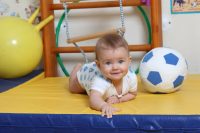 Спортивный уголок позволит малышу физически развиваться с раннего возраста Спортивный уголок позволит малышу физически развиваться с раннего возраста