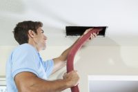 Перед установкой вентилятора, необходимо убедиться, что вентиляция хорошо функционирует и не забита пылью Перед установкой вентилятора, необходимо убедиться, что вентиляция хорошо функционирует и не забита пылью