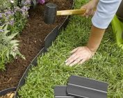 Пластиковые ограждения применяются для зонирования участка Пластиковые ограждения применяются для зонирования участка