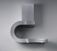 Вытяжка с современным дизайном может стать ключевым элементом интерьера кухонного пространства Вытяжка с современным дизайном может стать ключевым элементом интерьера кухонного пространства