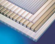 Оптимальный материал для обустройства парника — сотовый поликарбонат Оптимальный материал для обустройства парника — сотовый поликарбонат