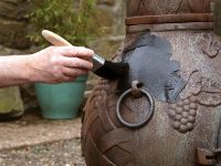 Термостойкая краска подходит для использования на любом виде металла - стали, железе, чугуне Термостойкая краска подходит для использования на любом виде металла - стали, железе, чугуне