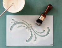 Шаблоны для трафарета можно нарисовать самостоятельно или скачать из интернета Шаблоны для трафарета можно нарисовать самостоятельно или скачать из интернета