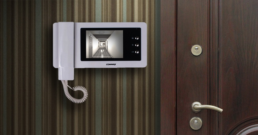 Видеодомофон для квартиры корейской фирмы Commax