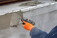 Фасадная штукатурка для наружных работ помогает защитить фасад здания от негативных атмосферных явлений Фасадная штукатурка для наружных работ помогает защитить фасад здания от негативных атмосферных явлений