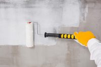 По отзывам потребителей, высокая стоимость краски по бетону в большинстве случаев себя оправдывает, поскольку такой состав имеет лучшие эксплуатационные характеристики и более долговечен, в сравнении с дешевыми аналогами По отзывам потребителей, высокая стоимость краски по бетону в большинстве случаев себя оправдывает, поскольку такой состав имеет лучшие эксплуатационные характеристики и более долговечен, в сравнении с дешевыми аналогами