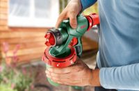 При должном мастерстве, краситель можно нанести ровным тонким слоем, без потеков и разводов, используя краскопульт При должном мастерстве, краситель можно нанести ровным тонким слоем, без потеков и разводов, используя краскопульт