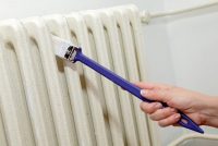 Для окрашивания батарей и котлов стоит использовать термостойкую молотковую краску по металлу Для окрашивания батарей и котлов стоит использовать термостойкую молотковую краску по металлу