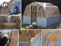 Фото монтажа арочного парника с использованием деревянных брусьев и покрытием из поликарбоната Фото монтажа арочного парника с использованием деревянных брусьев и покрытием из поликарбоната