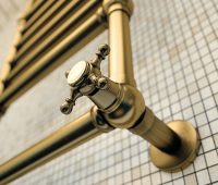 Размещение водяного полотенцесушителя следует продумать на этапе капитального ремонта помещения Размещение водяного полотенцесушителя следует продумать на этапе капитального ремонта помещения