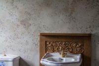 Для того, чтобы придать глубины отделке из фактурной штукатурки, необходимо использовать составы разных цветов и оттенков и метод нанесения "короед" Для того, чтобы придать глубины отделке из фактурной штукатурки, необходимо использовать составы разных цветов и оттенков и метод нанесения "короед"