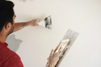 Акриловую фактурную штукатурку можно наносить только на не дышащие поверхности Акриловую фактурную штукатурку можно наносить только на не дышащие поверхности