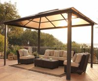 Четырехскатная крыша для беседки может быть построена как из бруса, так и из металлопрофиля Четырехскатная крыша для беседки может быть построена как из бруса, так и из металлопрофиля