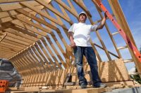 В случае строительства мансардной крыши с нестандартной конфигурацией стропильной системы стоит прибегнуть к услугам специалистов В случае строительства мансардной крыши с нестандартной конфигурацией стропильной системы стоит прибегнуть к услугам специалистов