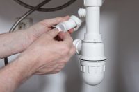 Подключение слива стиральной машинки в канализацию через сифон Подключение слива стиральной машинки в канализацию через сифон