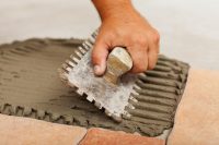 Качество клеевого состава определяет длительность эксплуатации плиточного покрытия Качество клеевого состава определяет длительность эксплуатации плиточного покрытия