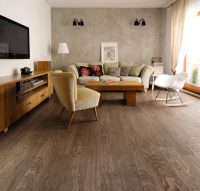 Бесшовная укладка плитки отлично имитирует натуральную древесину Бесшовная укладка плитки отлично имитирует натуральную древесину