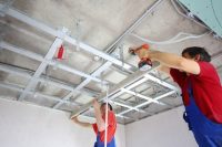 Для сооружения сложной конструкции навесного потолка лучше воспользоваться услугами специалистов Для сооружения сложной конструкции навесного потолка лучше воспользоваться услугами специалистов
