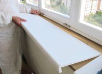 Стоит учесть, что значительные потери тепла могут происходить из-за некачественной изоляции подоконника