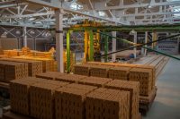 Обжиг сформированных кирпичей осуществляется при температуре 1000°С Обжиг сформированных кирпичей осуществляется при температуре 1000°С