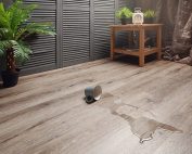 Клеевая кварцвиниловая плитка является одним из лучших решений для напольного покрытия, благодаря наличию множеств положительных свойств, среди которых можно выделить влагостойкость Клеевая кварцвиниловая плитка является одним из лучших решений для напольного покрытия, благодаря наличию множеств положительных свойств, среди которых можно выделить влагостойкость