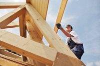 Тип крыши необходимо выбирать исходя из характеристик здания и фундамента Тип крыши необходимо выбирать исходя из характеристик здания и фундамента