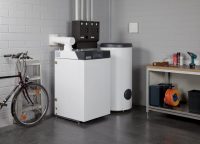 Модель бойлера DRAZICE OKC 200 NTRR можно подключить как к системе отопления, так и к электросети Модель бойлера DRAZICE OKC 200 NTRR можно подключить как к системе отопления, так и к электросети