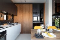 Раздвижные двери помогут сэкономить полезную площадь на кухне