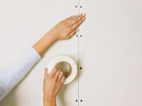 Перед нанесением шпаклевки стыки ГКЛ обязательно армируются специальной сеткой Перед нанесением шпаклевки стыки ГКЛ обязательно армируются специальной сеткой