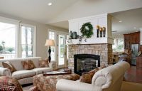 Пример установки традиционного камина в колонне с отделкой из искусственного камня Пример установки традиционного камина в колонне с отделкой из искусственного камня