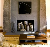 Фальш камин с бетонным порталом в стиле хай-тек Фальш камин с бетонным порталом в стиле хай-тек